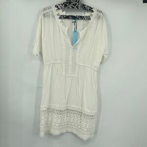 Solitaire Swim Women's Eyelet Ruffled Trim Cover Up White Size M NWT